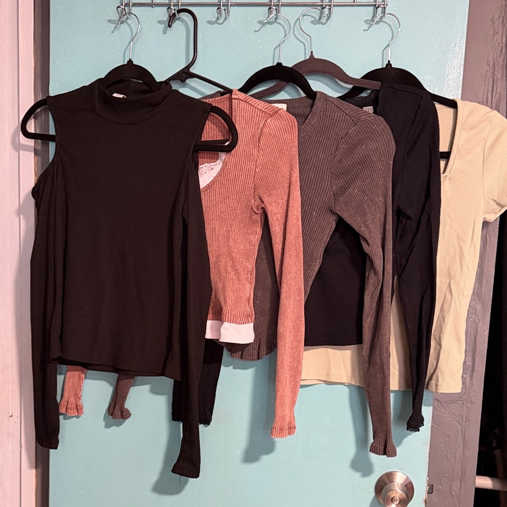 Five (5) Stylish Women's fitted crop tops, - Black, Beige, Gray, Olive